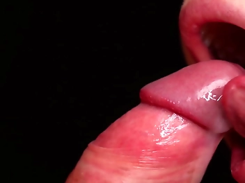 Jav Girl Gives Mind-Blowing Blowjob With Tongue And Lips - ASMR Sucking