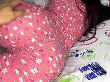 18-Year-Old Stepdaughter's Juicy Butt - Unbelievable Booty'