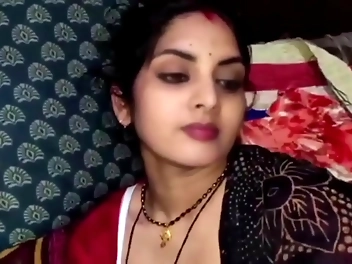 Sultry Indian Babe Makes Secret Midnight Sex With Her Servant, Beta Husband Not Invited!