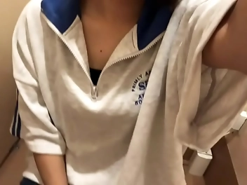 Japanese Beauty Goes Wild With Onanism Before Exams, Gets Wet And Messy!