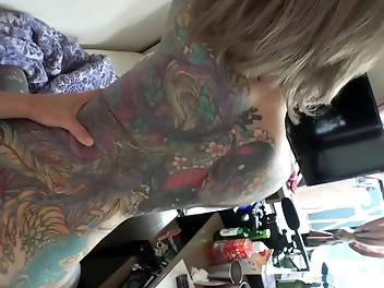 Revealing The Ideal Female Figure: Topless Scene With Tattooed Ice-Cold Beauty Sucking Nipples And Neck Muscles,